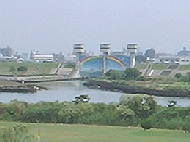 菖蒲川の水門