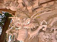 竜の彫刻